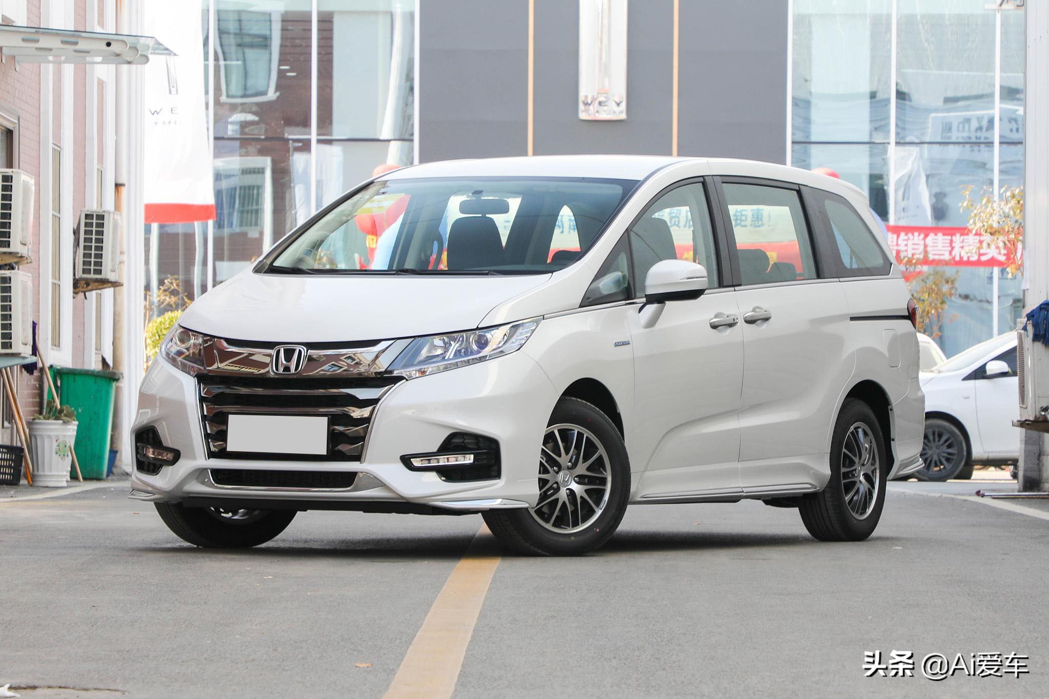 油耗堪比小轿车，日系热销7座家用MPV，便宜带侧滑门，本田奥德赛