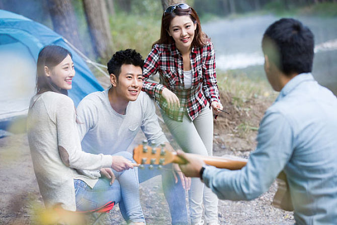 专家：三孩奖励5000元，90后00后非生育主力，为啥年轻人指望不上