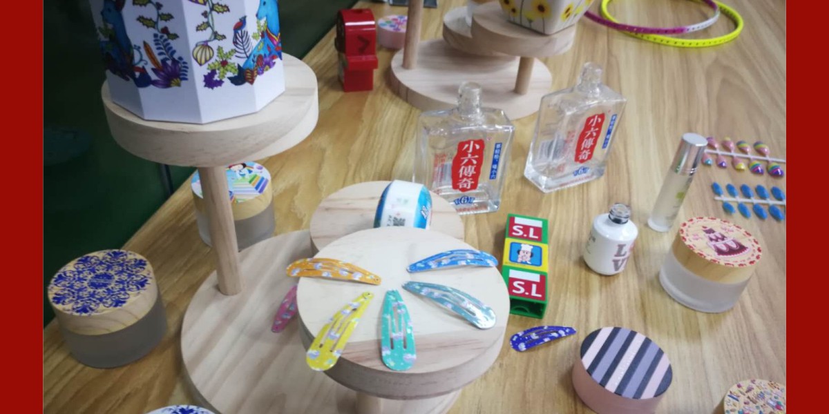 UV平板打印機與噴繪寫真機有什么區(qū)別？