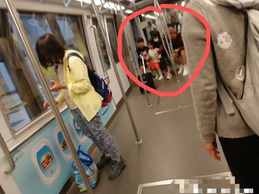 张亮离婚像极了公关“去库存”，明星公开隐私是炒作还是无奈？