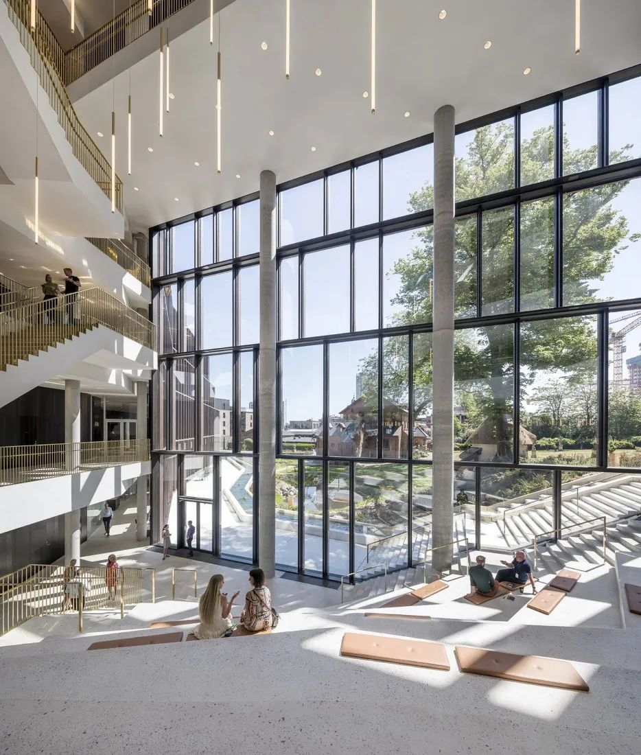 嘉士伯新总部大楼，可回收的黄铜外立面，示范了真正可持续理念