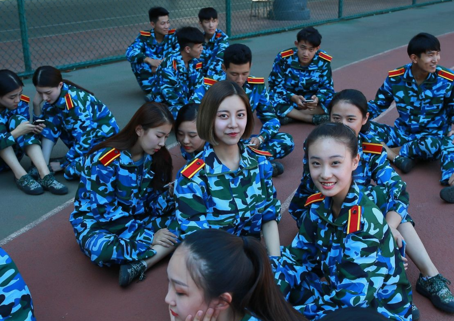 教育部：3种大学生毕业就能当公务员，不用考试，此外还有好消息