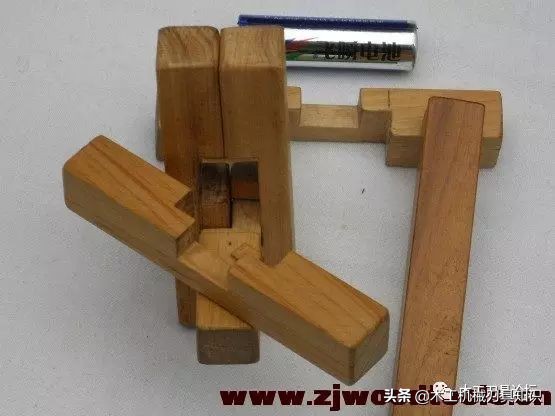 鲁班锁用柱黄金搭档，二十柱可拼四百式详细流程
