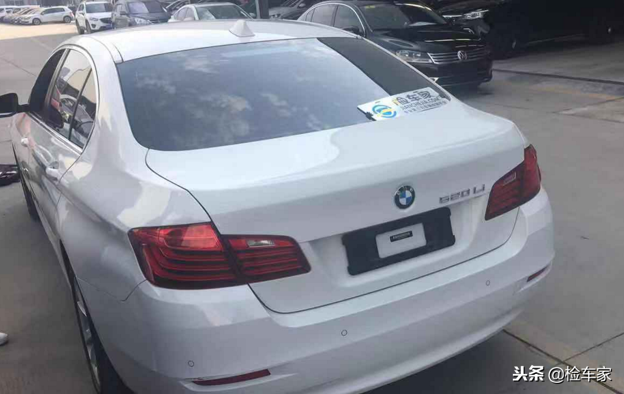 吃着泡面也得看的宝马520Li 20多万收入值不值？