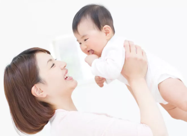 喂奶疼、厌奶、咬乳头？别怪宝宝，是你喂奶犯了错