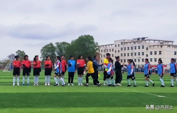 挥洒汗水，放飞青春—泾川县第三届中小学生运动会侧记