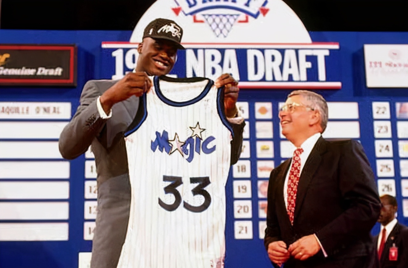 nba1992选秀哪些牛人(1992年选秀,中锋时代,前十顺位总冠军数加起来不