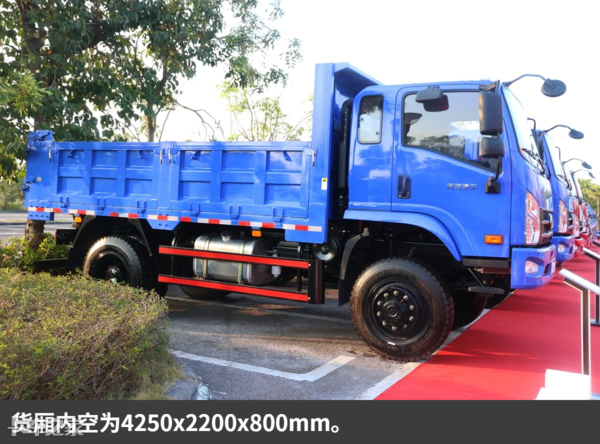 山区拉木头顶级神器!南骏四驱越野自卸车了解一下