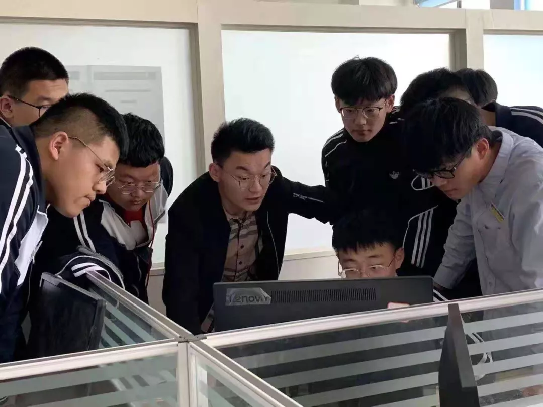 一位留荣大学生的创业实践