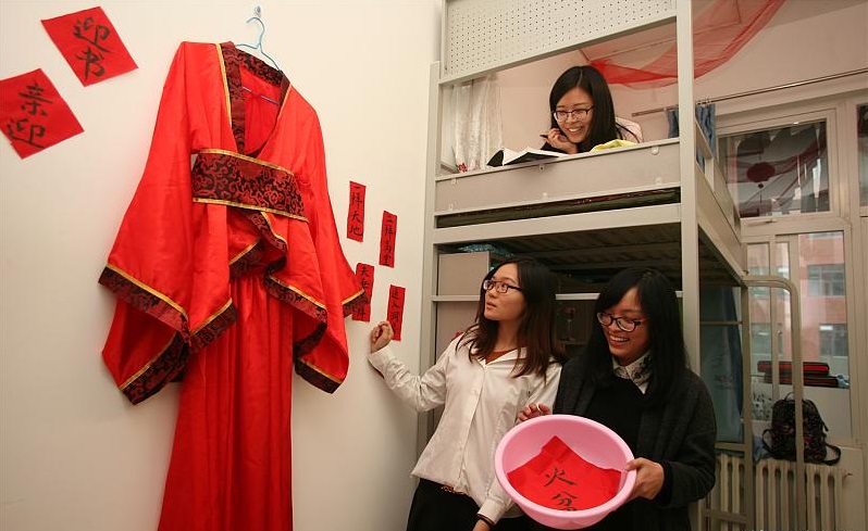 大学生选择宿舍的床位，怎样选更合适？选好了大学四年少受一些苦