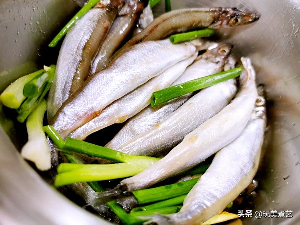 「年菜制作分享」 多春鱼简单料理方法
