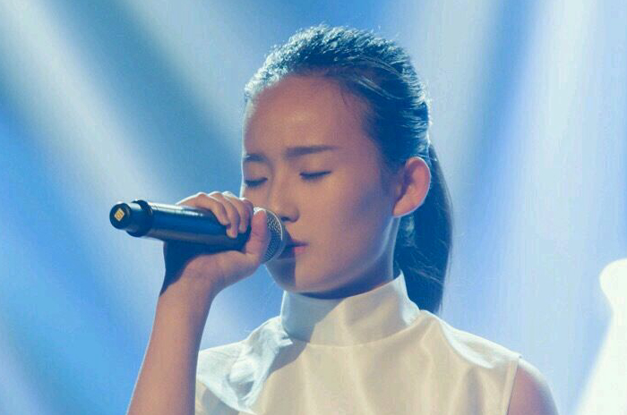 热度近期飙涨00后女明星之首是谁？蒋依依赵今麦张子枫欧阳娜娜