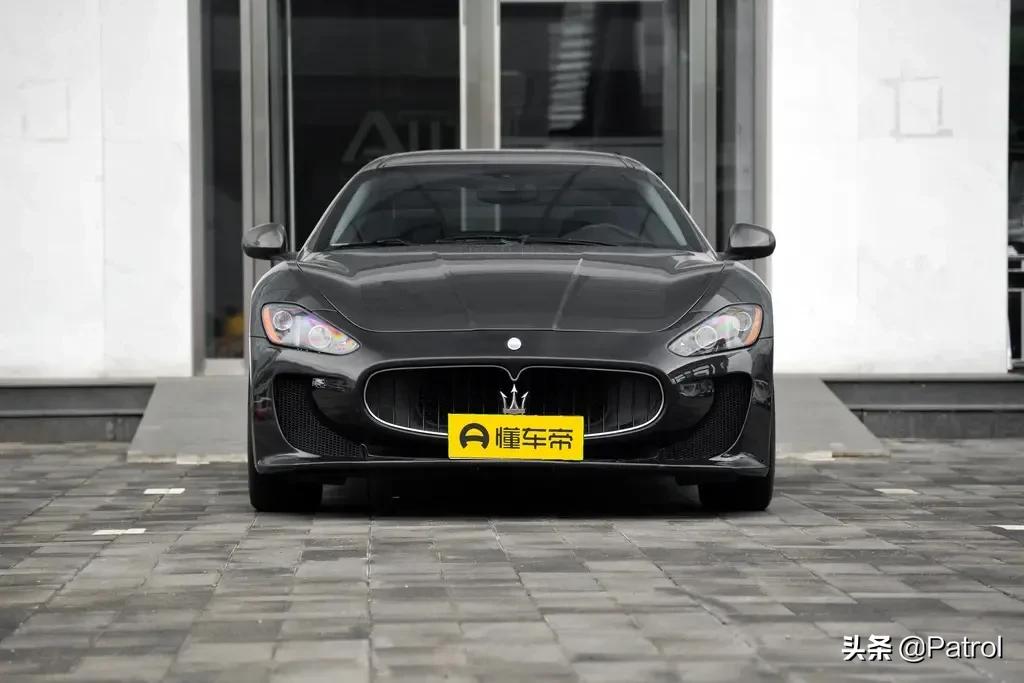 一代经典神车，玛莎拉蒂GT，新车落地300万，如今50万都难卖