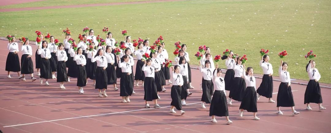 中南大学第二十届校运动会开幕！快来pick你最喜欢的方阵！