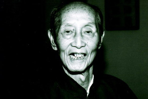 1930年，一位考生数学考0分，凭借3句诗打动闻一多，顺利考上大学