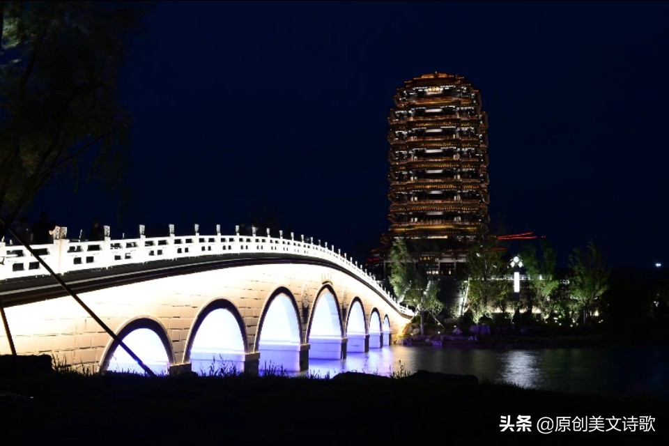 诗歌：湖边吹笛的人