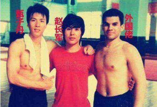 他是甄子丹的师傅，中国武坛唯一10连冠，却被3个混混打进医院