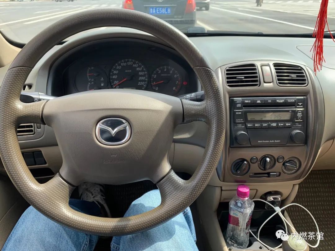 经济适用玩具车-海南马自达323