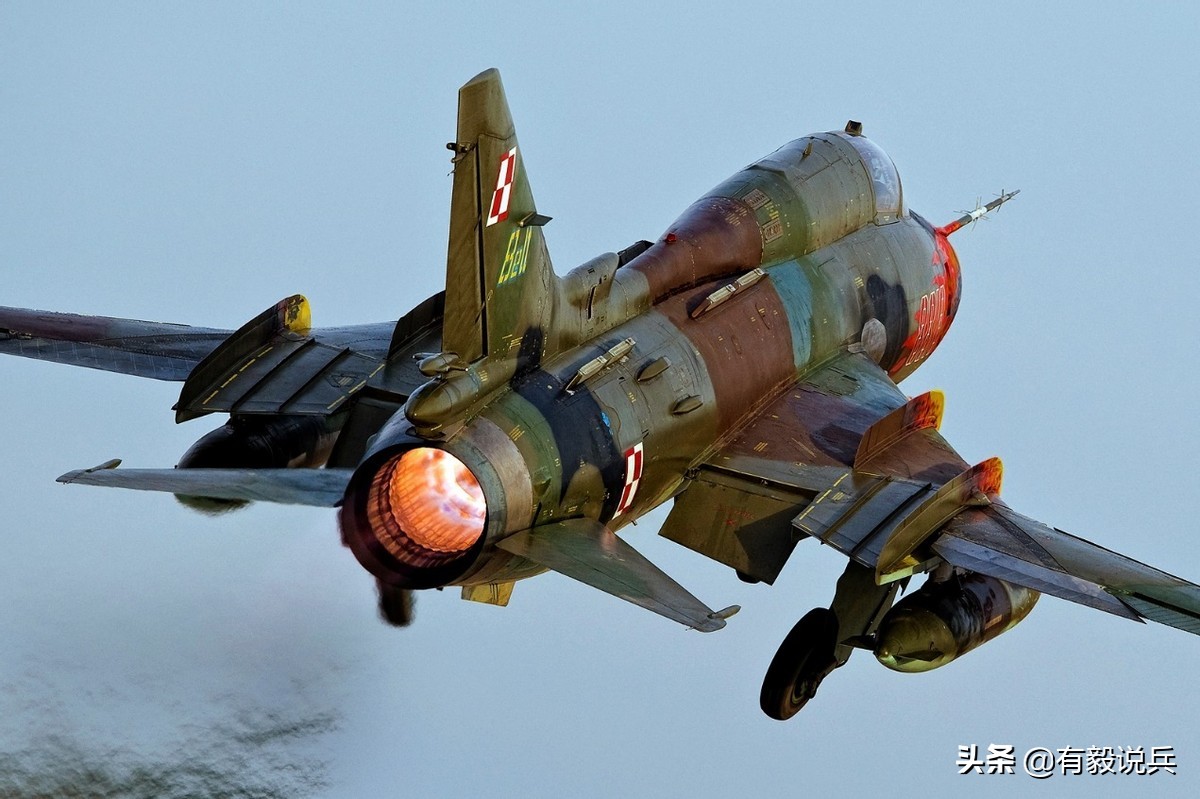 波兰空军装备的苏制2倍音速Су