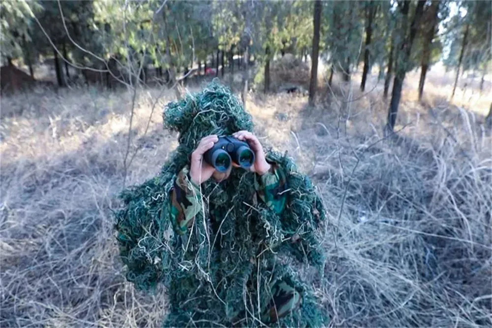 “老槐树”下这位狙击教头火了，颜值与实力同在！