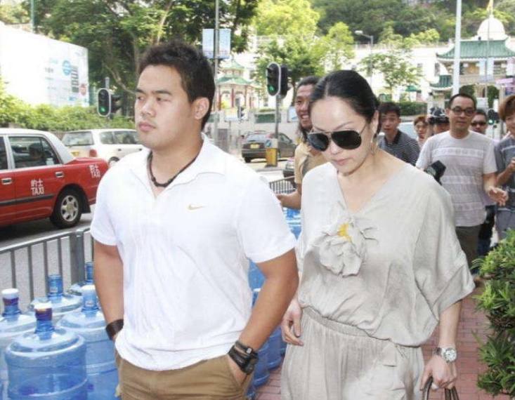 父母都是高颜值明星，孩子却各有各的“丑”法？遗传真是门玄学