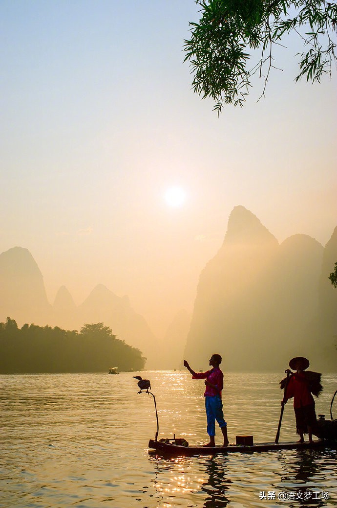 高考满分作文：《平凡如沙，光亮如珠》《甘愿做“补白”》