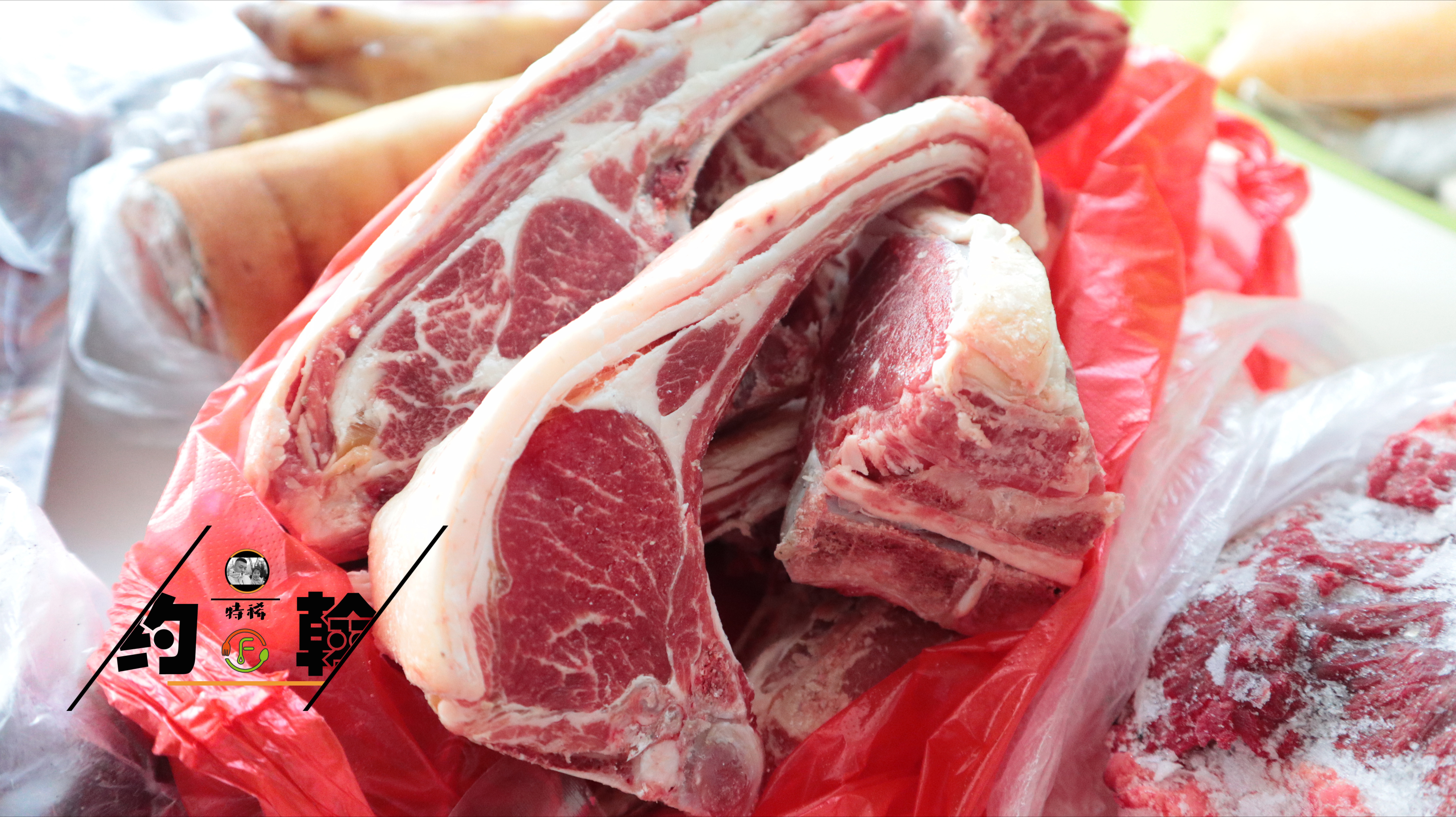 过年做的“烤羊排”，外焦里嫩、色泽诱人，一口下去满嘴留香