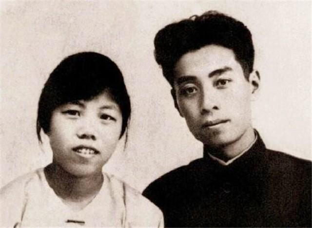 �й��ع�ʷ�ϵ�һ��˫�ؼ����51�������̣���˵����������֪����