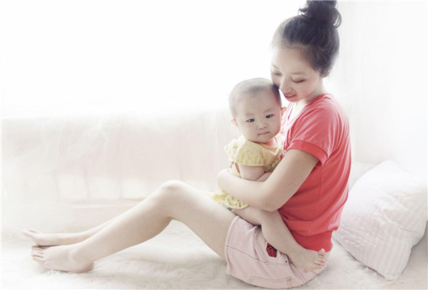 生娃后，出月子就来“大姨妈”和1年以后才来，原因有何不同？