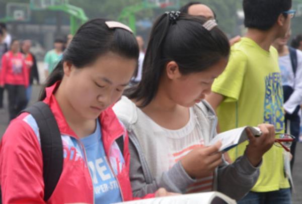 浙江考生高考661分，放弃985大学选择双非师范，网友直言并不亏