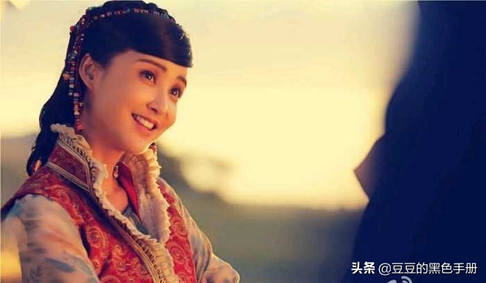 天府之地产美人！17位川渝女星，个个巧笑倩兮美目盼兮，貌若天仙