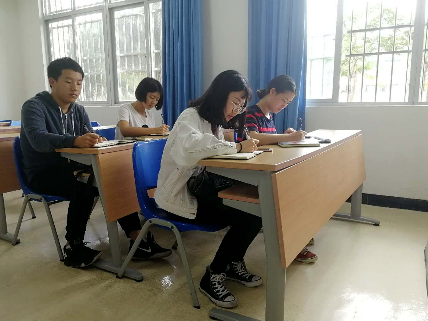 文学类有哪些专业，就业方向是什么，请收藏好这一份“最全”指导