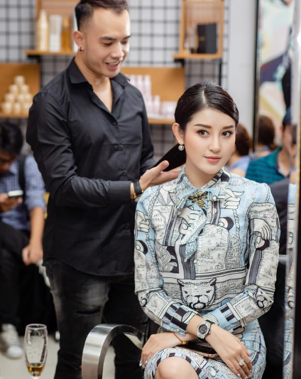 曾获世界小姐的她,长相妩媚身材迷人