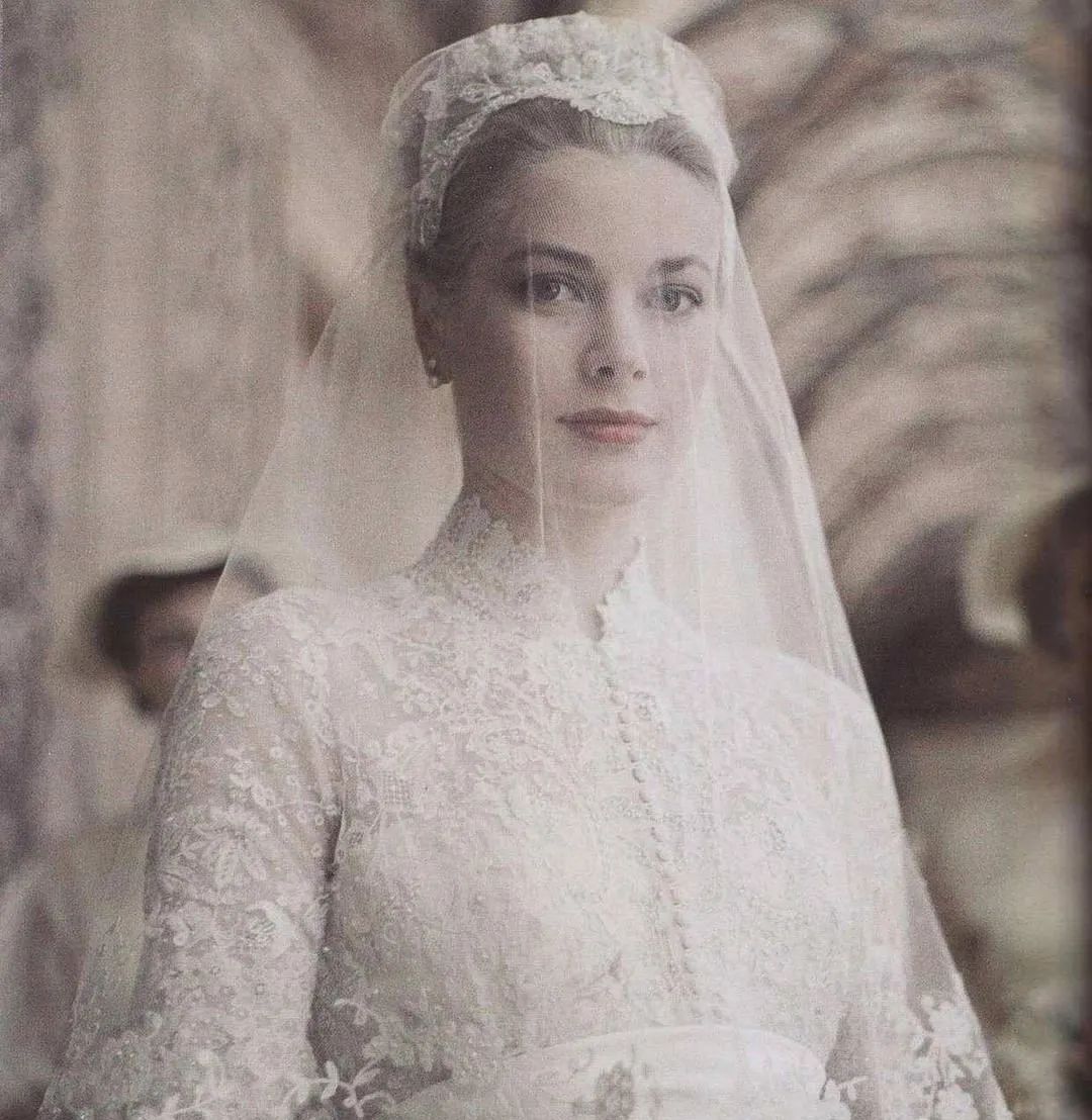 世界上谁最美(世界公认的20位最美女神排行榜)-4m微商货源网