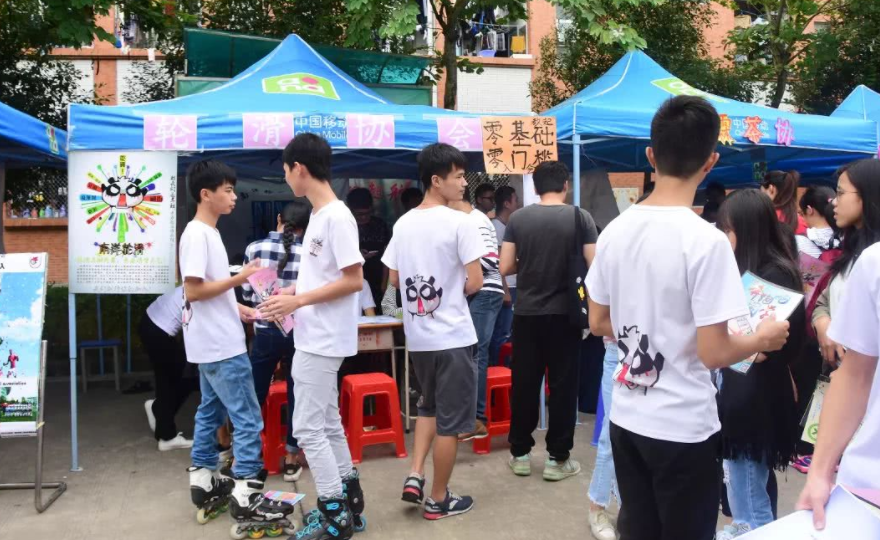 为何入学时，新生满心欢喜加入的社团，到了大二很多人选择退出？