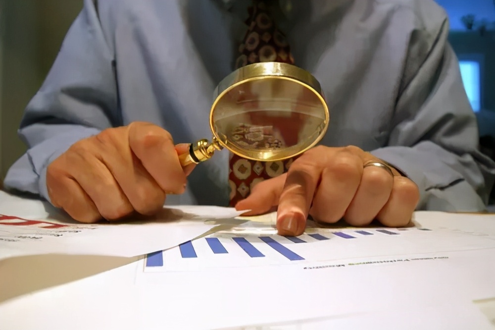 大学生每月花500元投资基金，精神可嘉，但仍需做好三方面准备