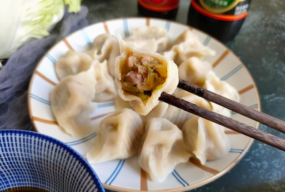 同樣是煮餃子，“蓋蓋煮”和“不蓋蓋煮”區別大，學會在煮不吃虧