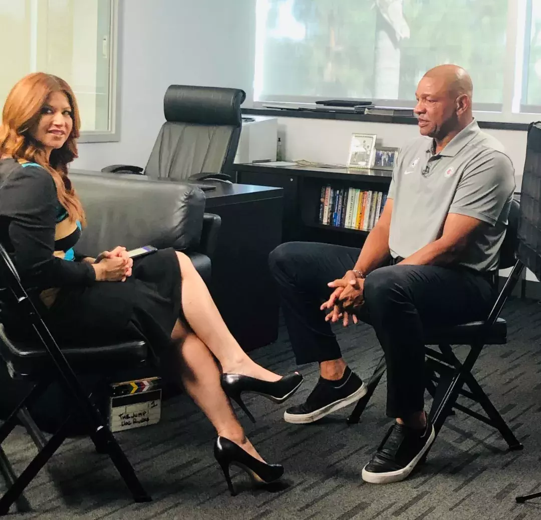 dell curry(女儿结婚，里弗斯出钱办婚礼！库里一家也太抠门了)