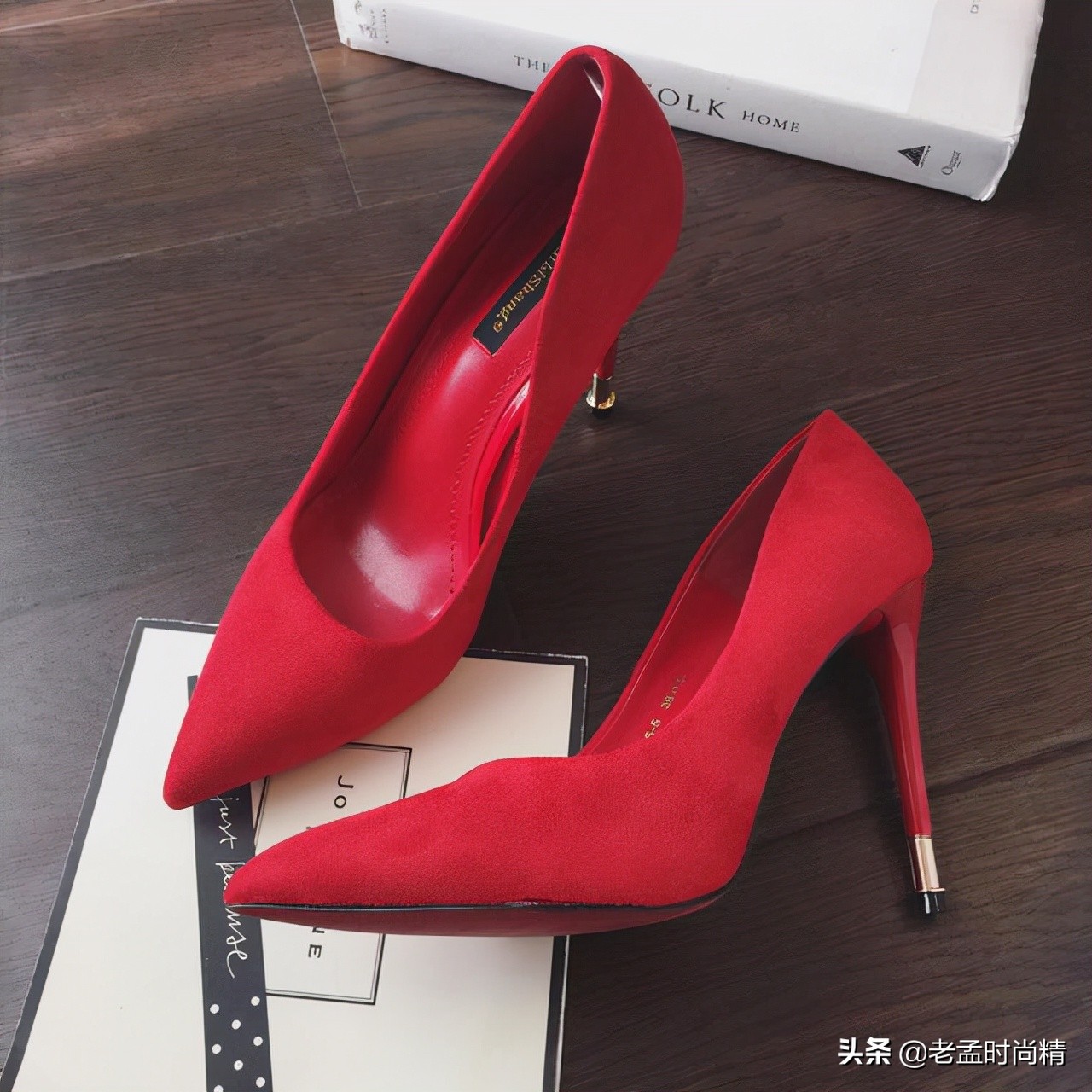 惊艳全场的红色高跟鞋，绽放优雅女人的矜持