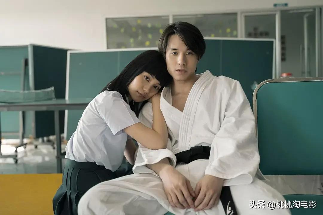 《禁忌女孩》:如此脑洞大开的大尺度剧集,她们是真敢拍啊