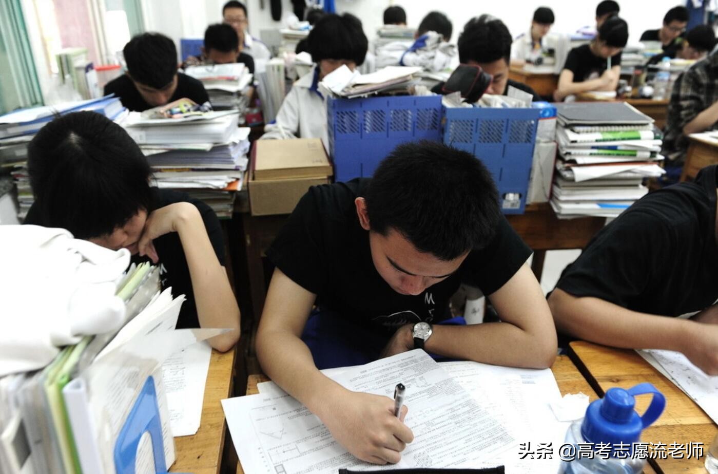 高三成绩不理想，考不上本科院校，该怎么办？三条“出路”可选择