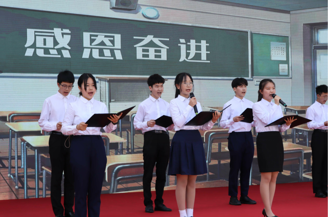 泪奔！每一位学子都被珍视，他们在都江堰职中实现了人生梦想