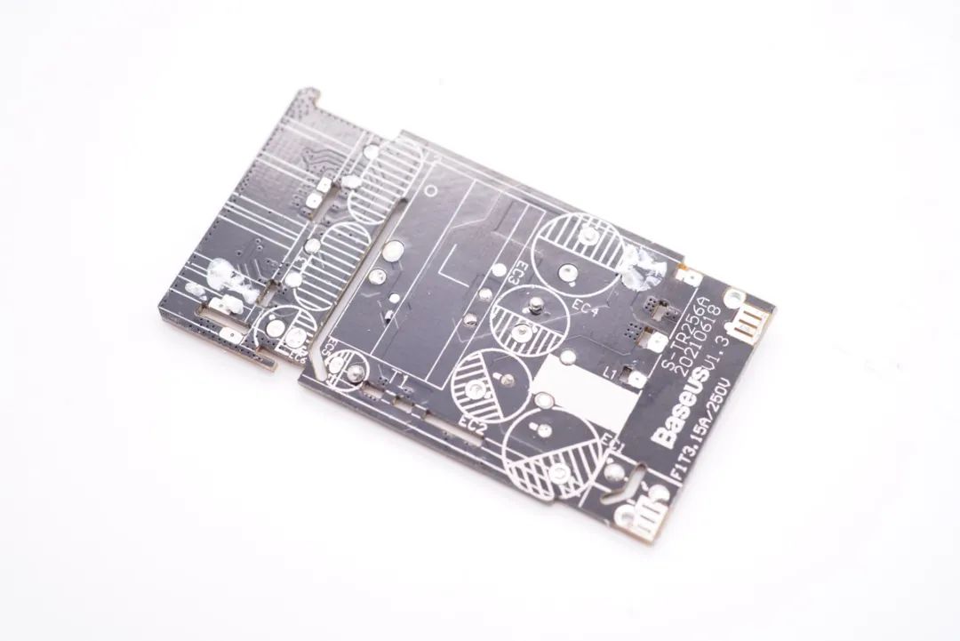 全新设计，突破体积极限，拆解国产控制器65W氮化镓快充