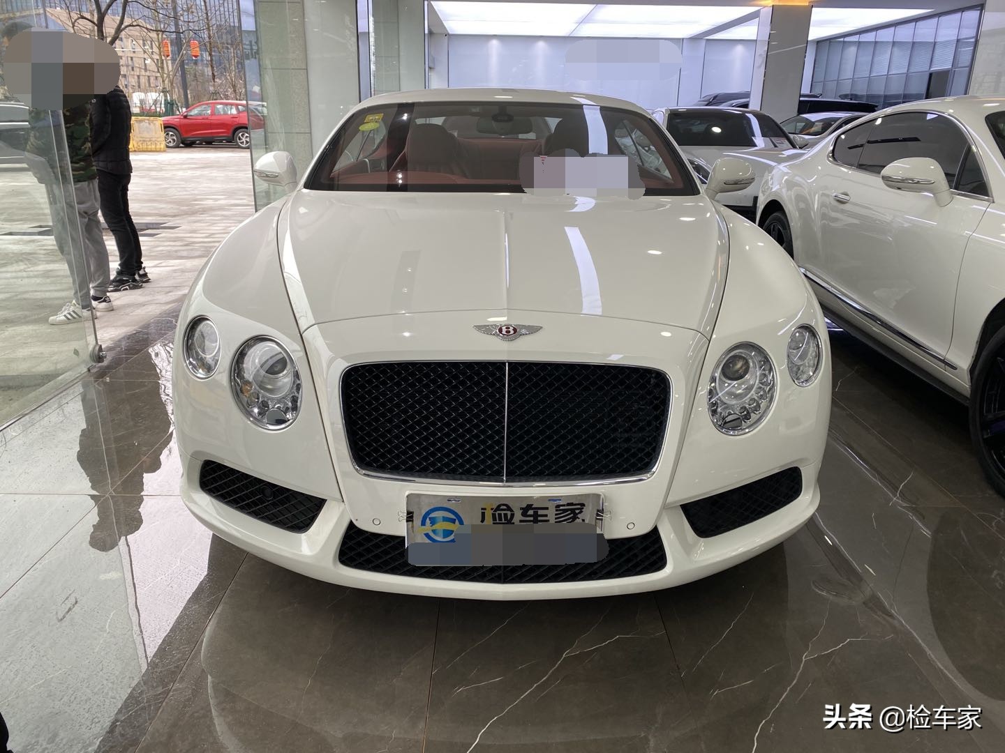 奢华轿跑，才开两万公里贬值130万，168万买台宾利欧陆GT划算吗？