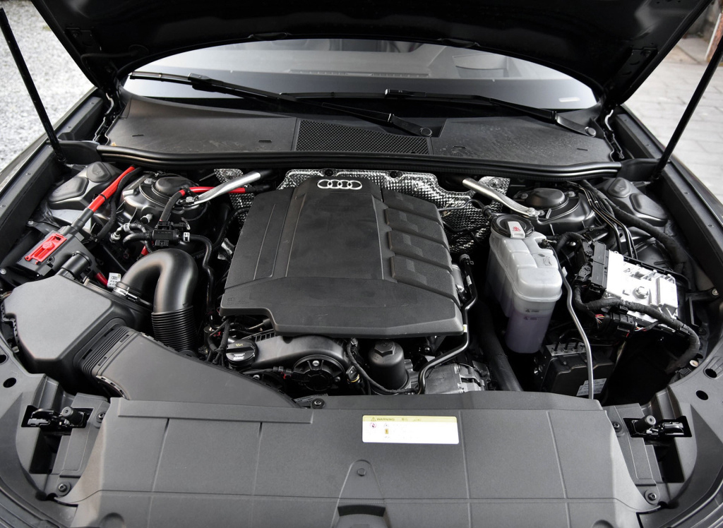 试驾奥迪A6L 45TFSI，不足40万的行政轿车会是你要的吗？