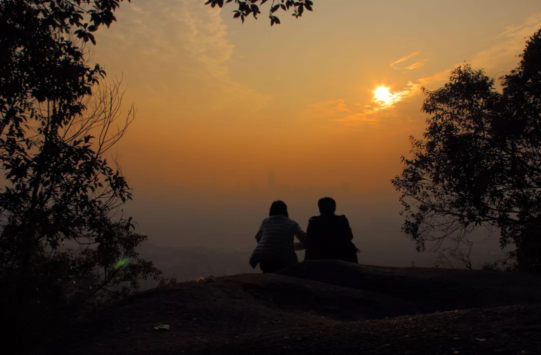 男女之间最好的关系就是暧昧,可以互撩但不挑明