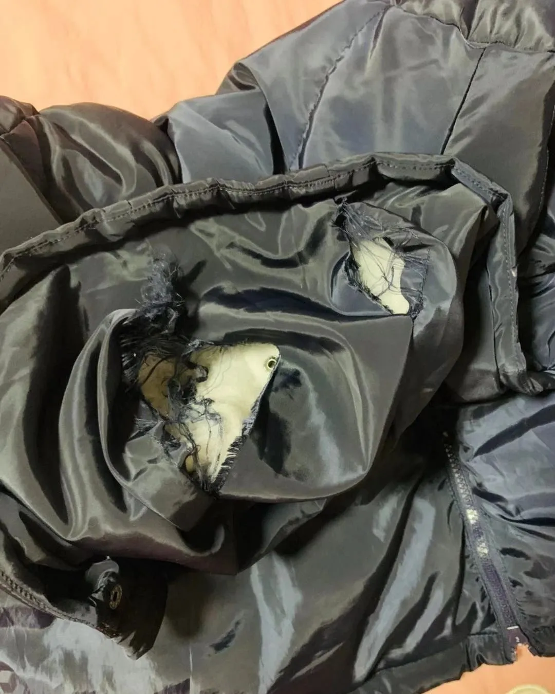 “为什么国产剧里的校服，永远比现实的好看”