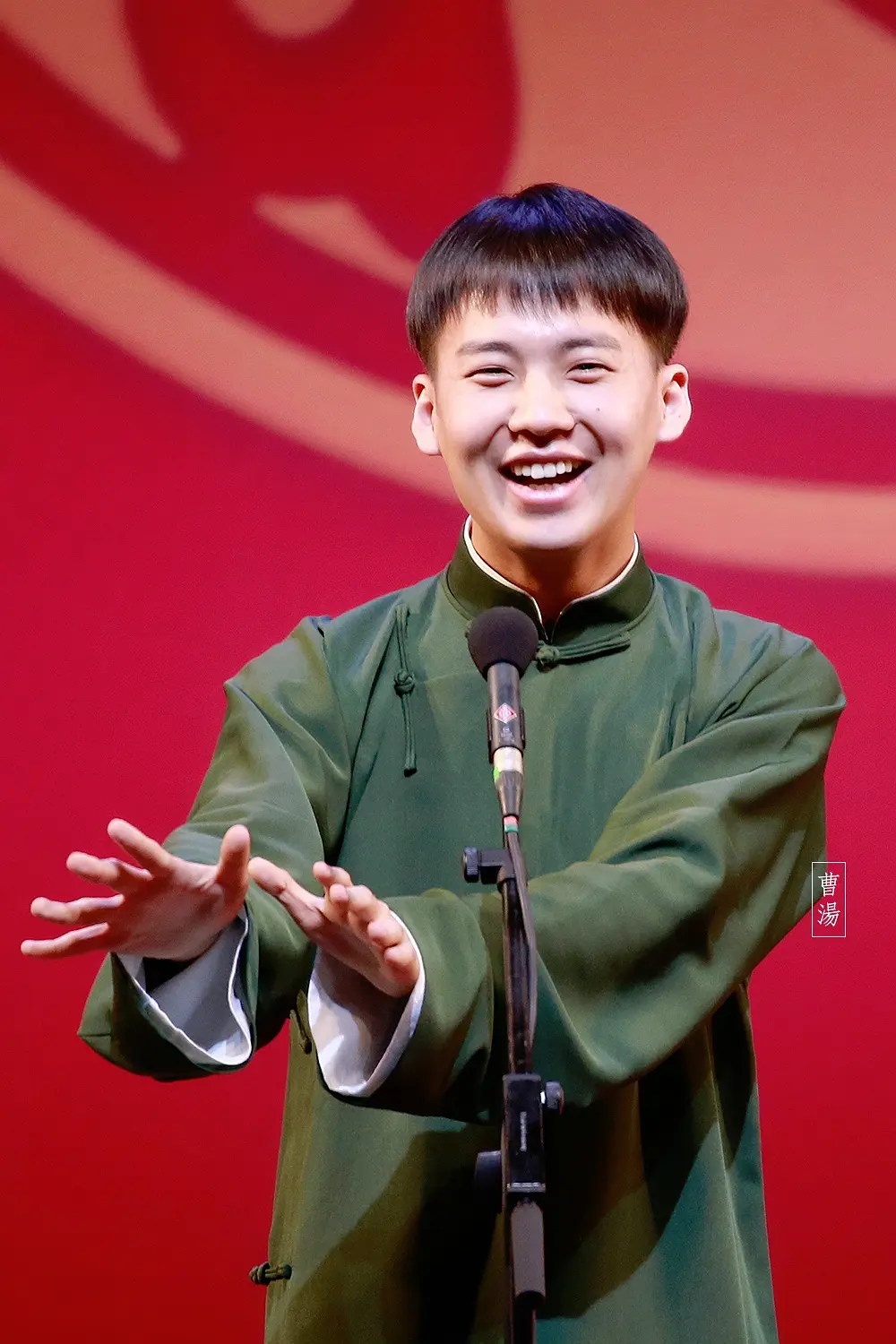 "少班主"郭麒麟的"桃色纠纷",一场比相声还好笑的闹剧