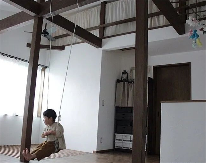 日本一家四口住100㎡乡下木屋，去客厅化设计后，低欲生活太舒适