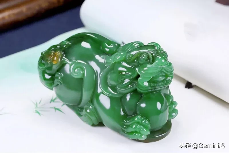 南红五行属什么属性（12生肖最佳搭配色系）